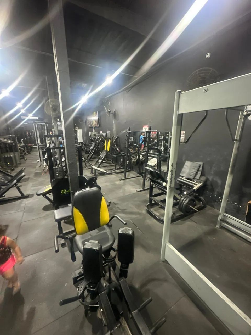 Vende-se 2 academia completas - Foto 4