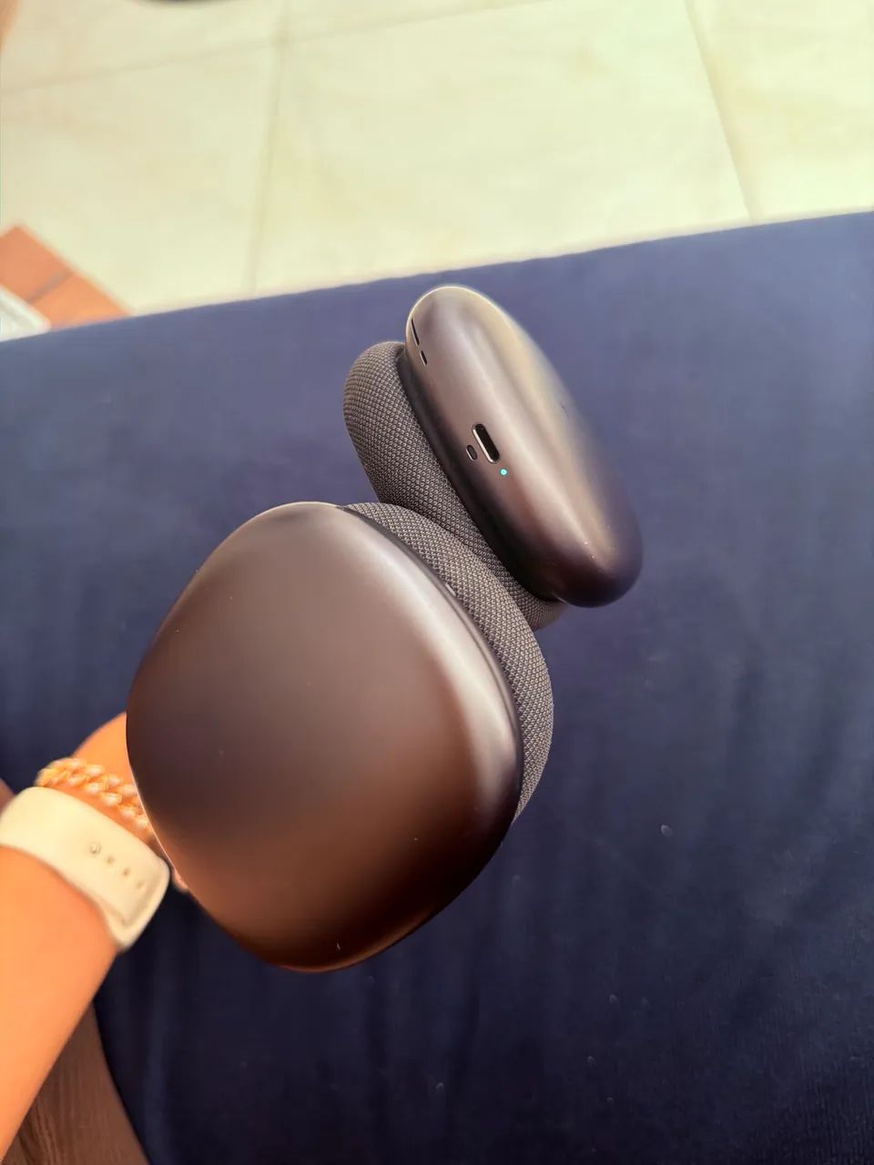 AIRPODS APPLE