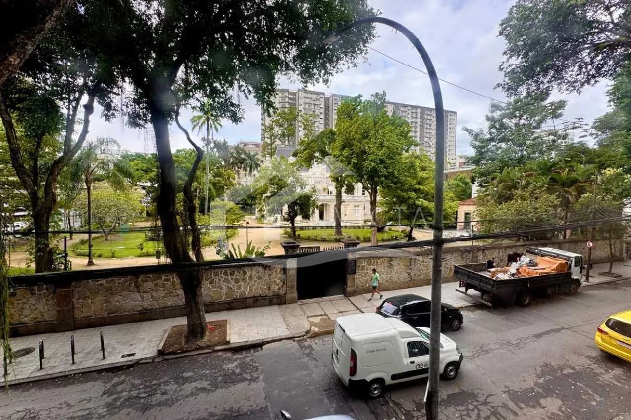 MARAVILHOSO CONJUGADO EM BOTAFOGO!