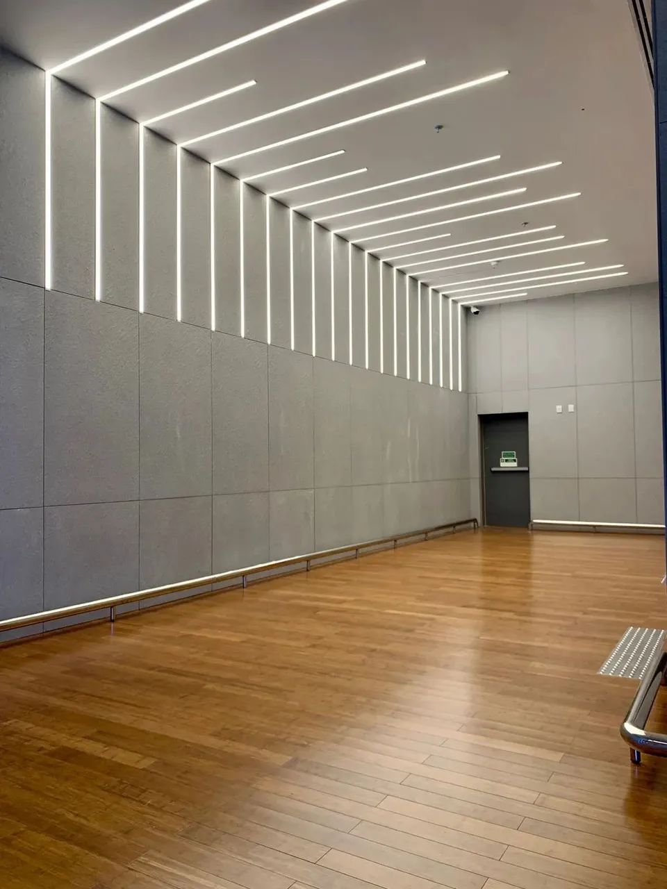 Vendo Excelente sala comercial no Linked 33 m² dentro Bourbon Shopping próximo av. Teresóp - Foto 13