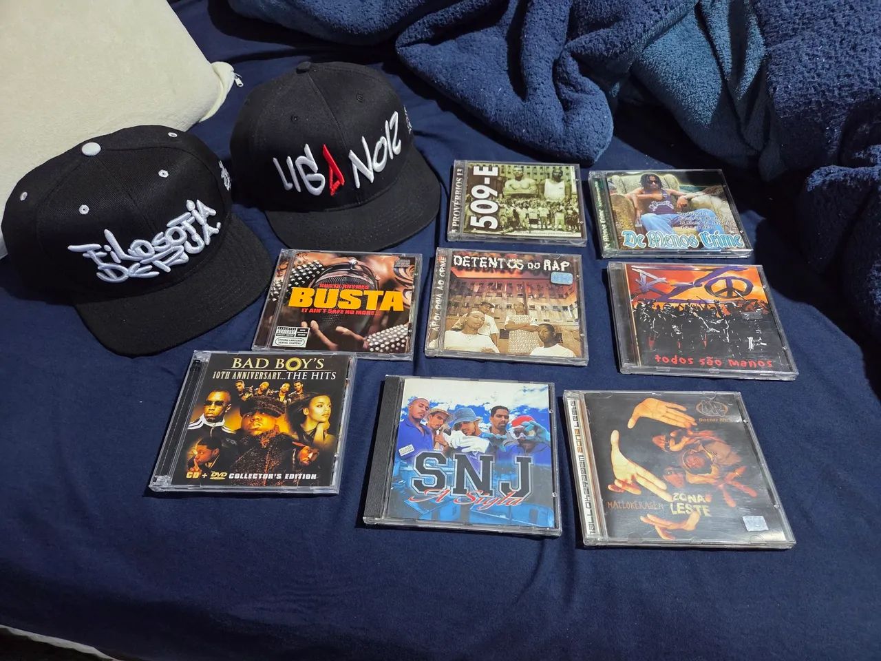 2 Bonés e CD's