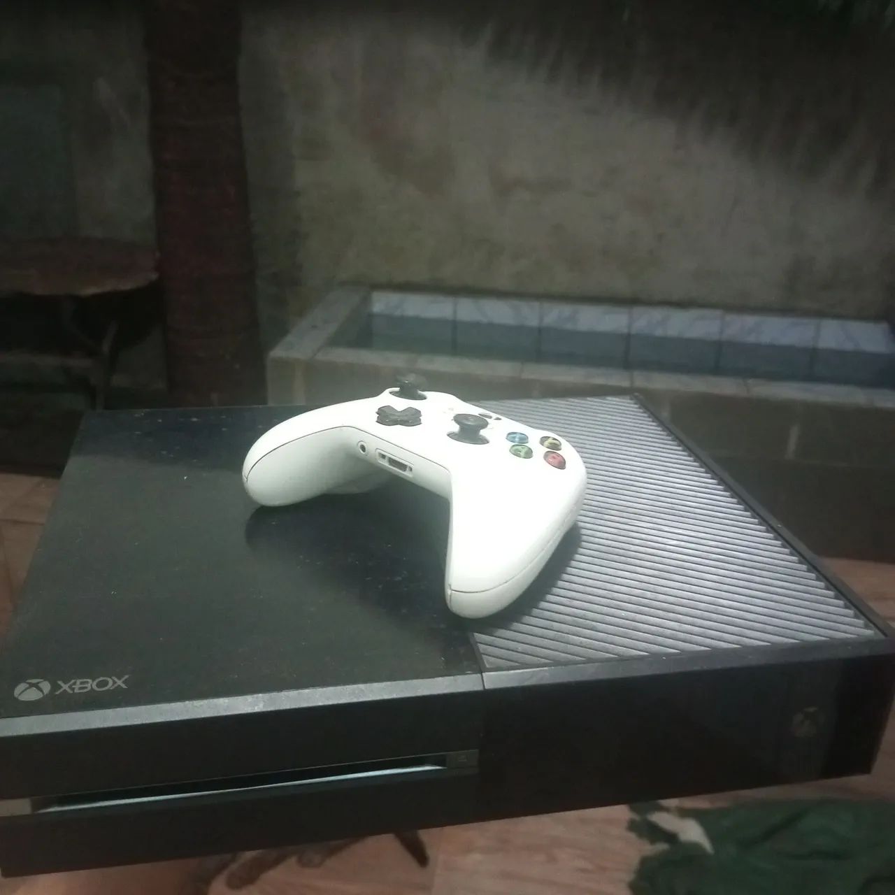 Xbox one fat funcionando perfeitamente completo sem a caixa  - Foto 2