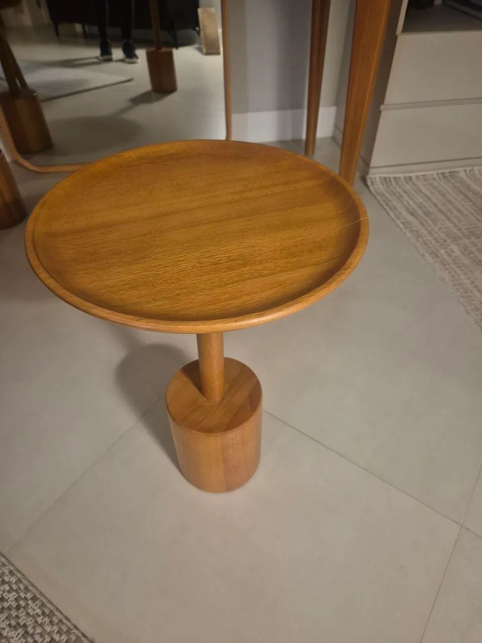 Mesa Lateral em madeira maciça - Foto 2