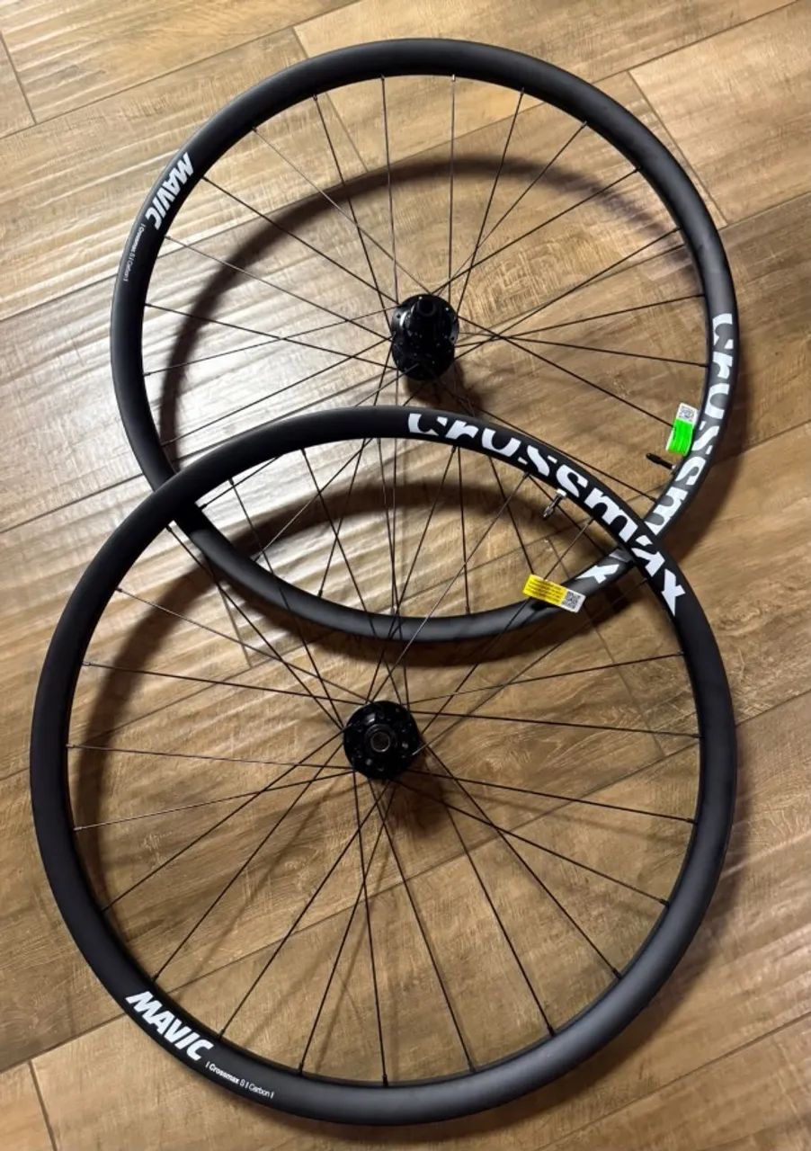 Par de RODAS MAVIC CARBON 29 (NOVAS)