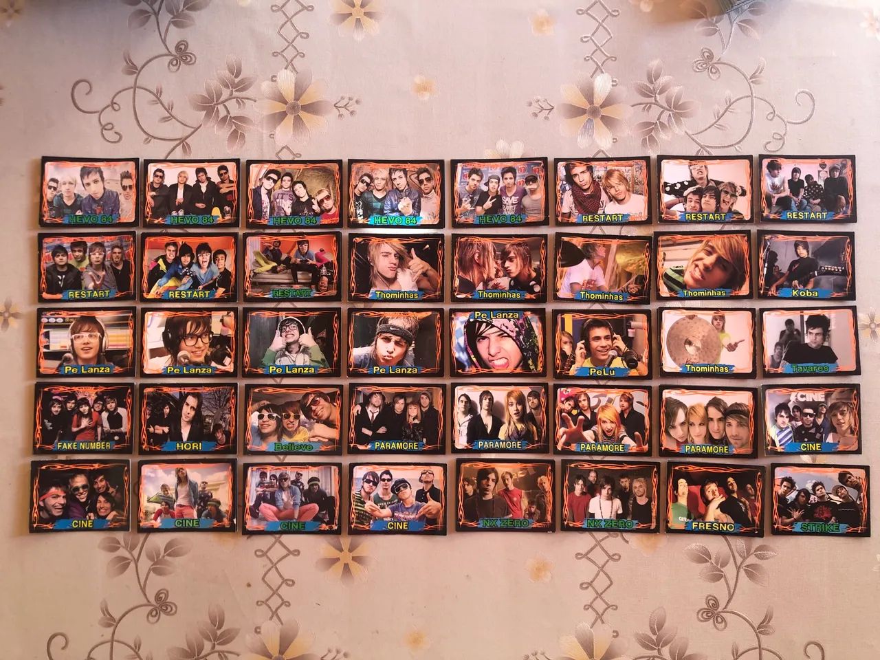 Lote Cards Pop Star Cantores e Bandas - Foto 3