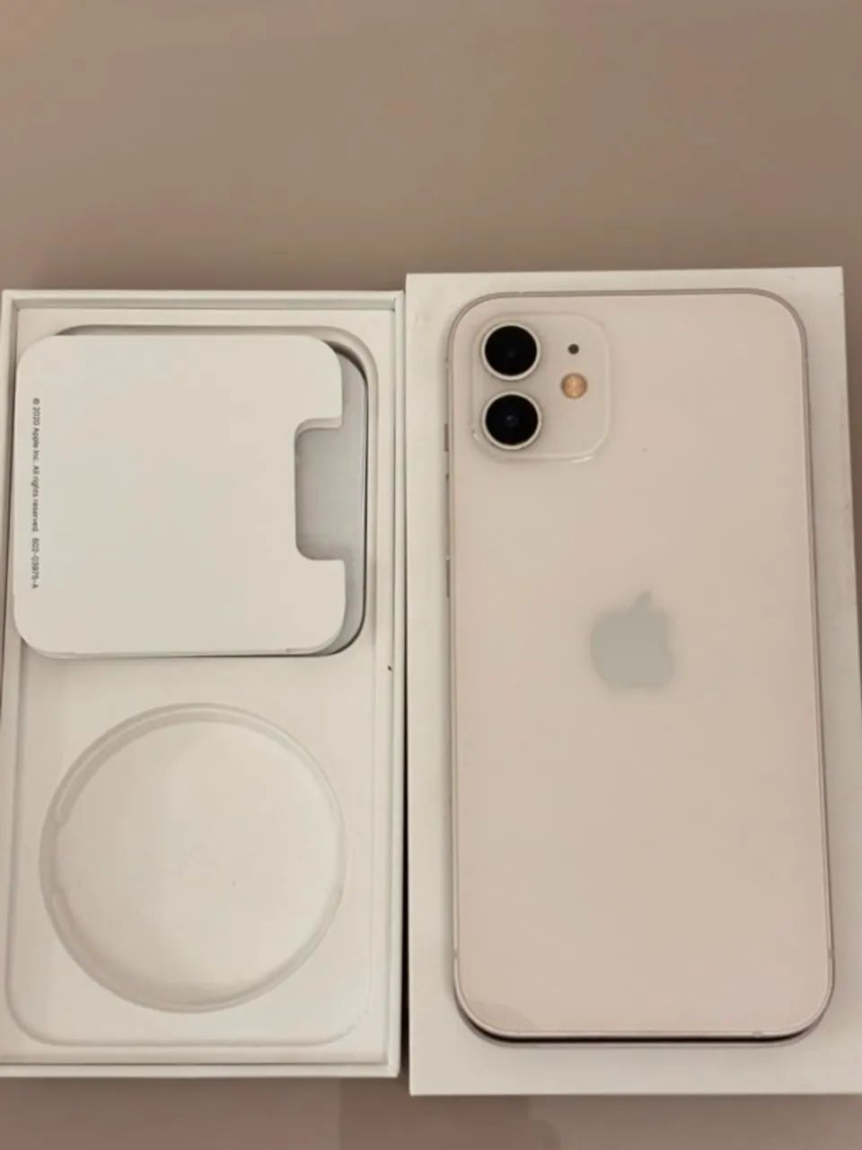 IPhone 12 64gb branco - Celulares e Smartphones - Itaipu, Niterói