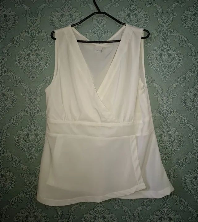 Blusa off white - usada