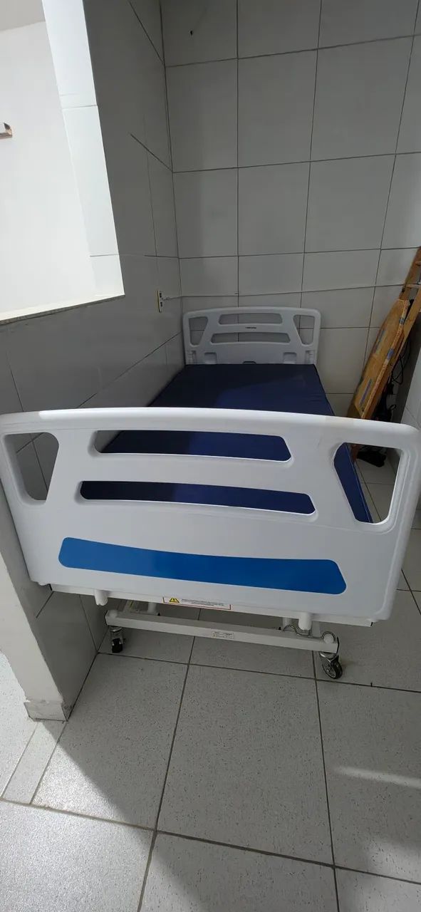 Cama hospitalar elétrica com elevação.  - Foto 2