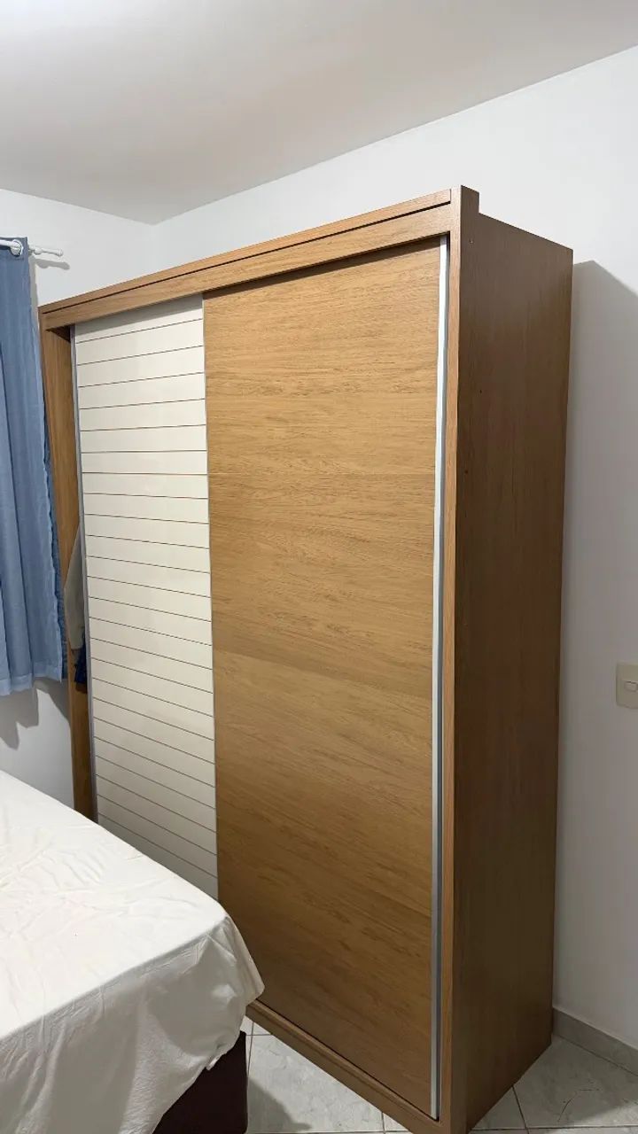 Guarda roupa seminovo 