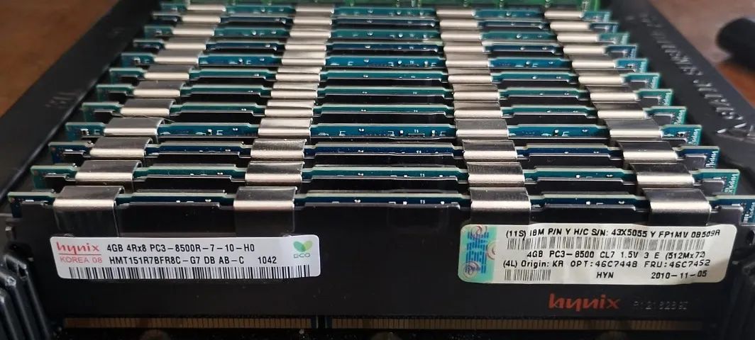 Memoria hynix pc3-8500r 04gb