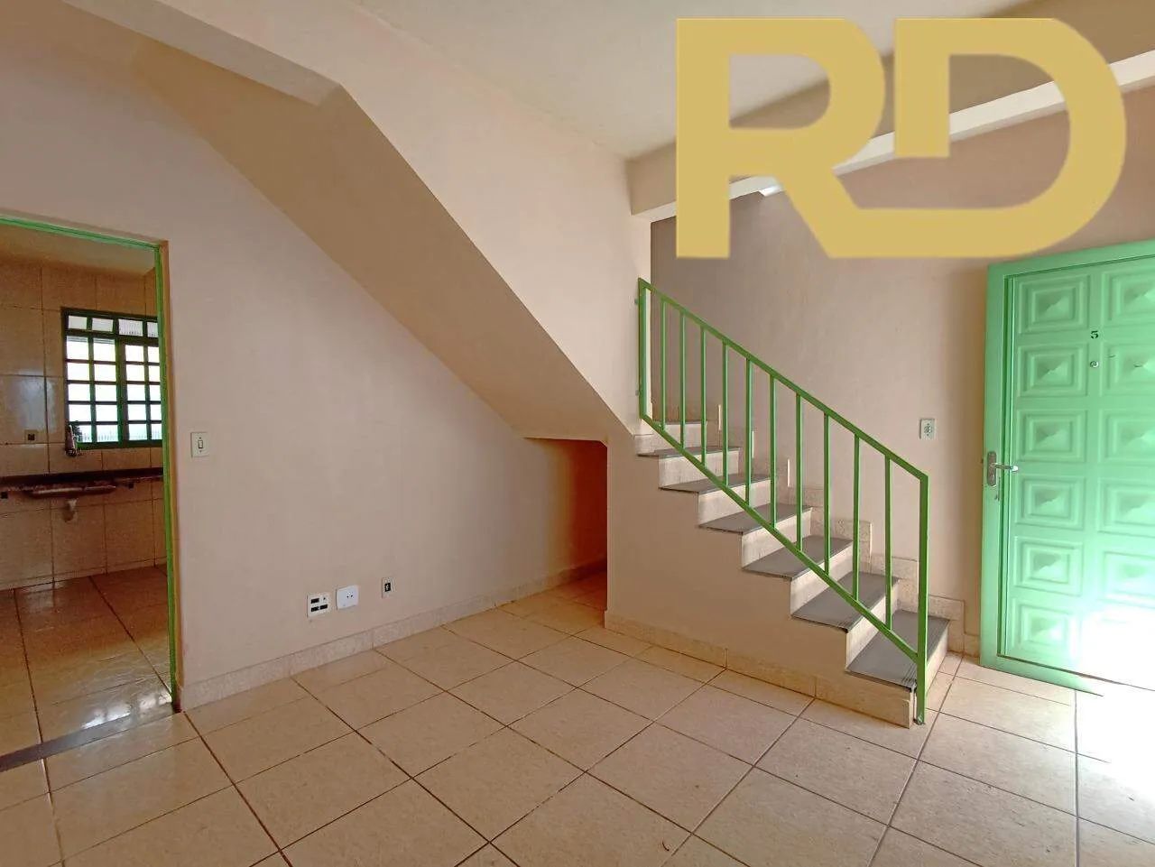 Casa Geminada de 02 quartos no Saudade