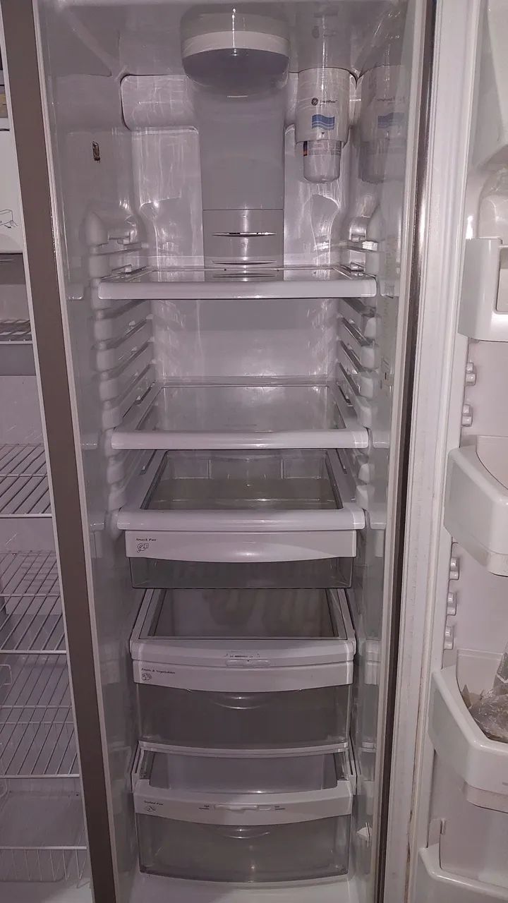 Side by Side GE 700 lts - Foto 4