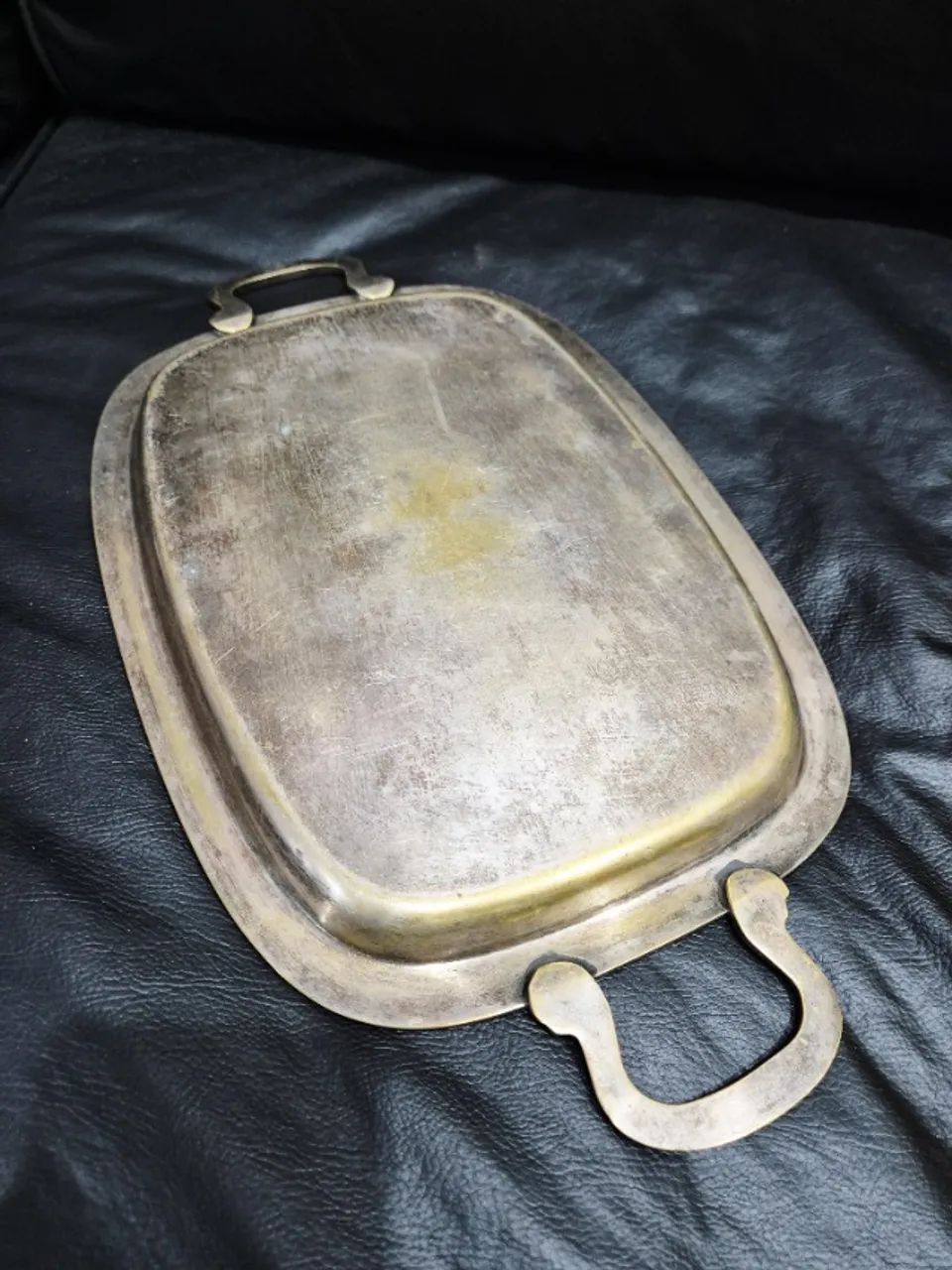 Bandeja Grande de Latão Vintage com Alças 40cm - Bandeja de Serviço Decorativa - Foto 2