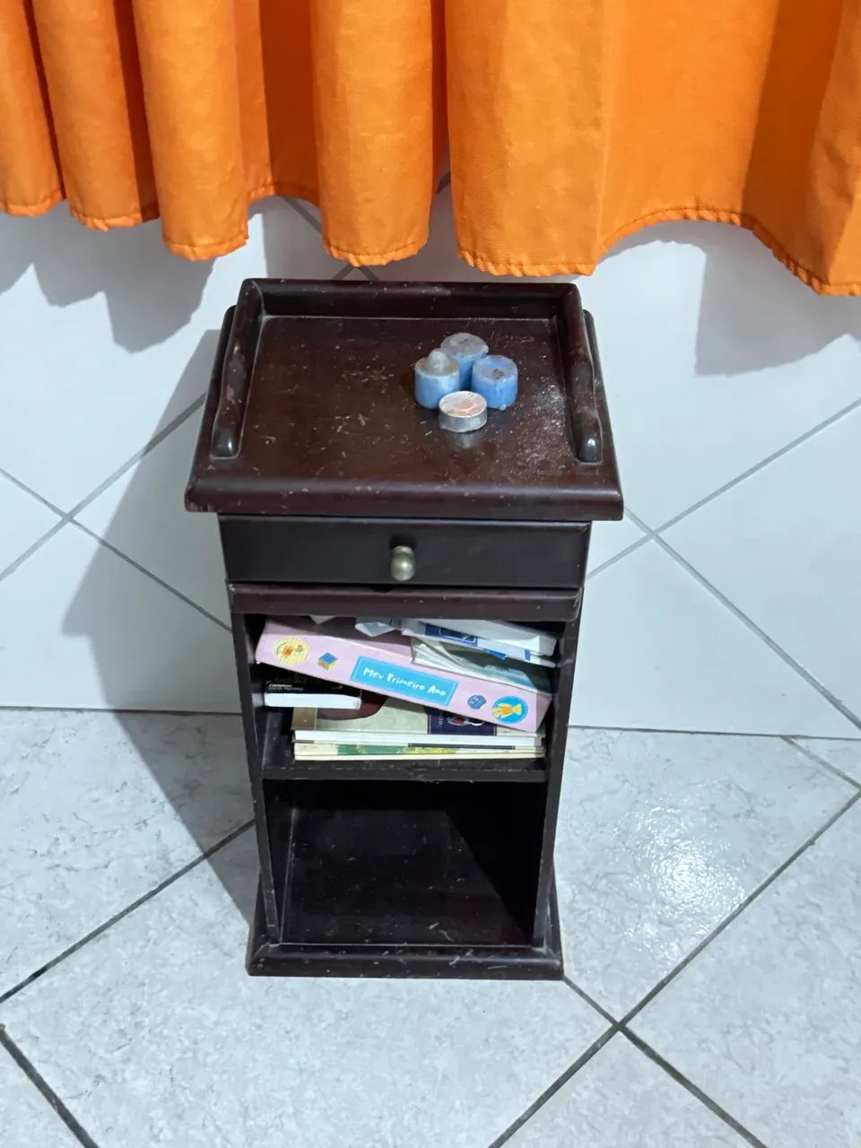Criado mudo 