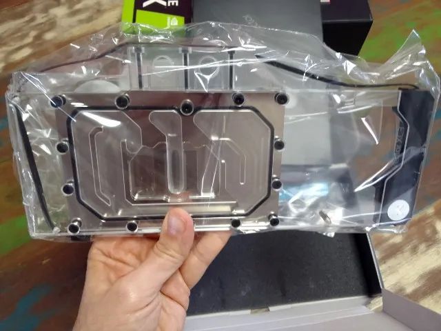 EVGA RTX 3090 LACRADA + EK Waterblock - Foto 4