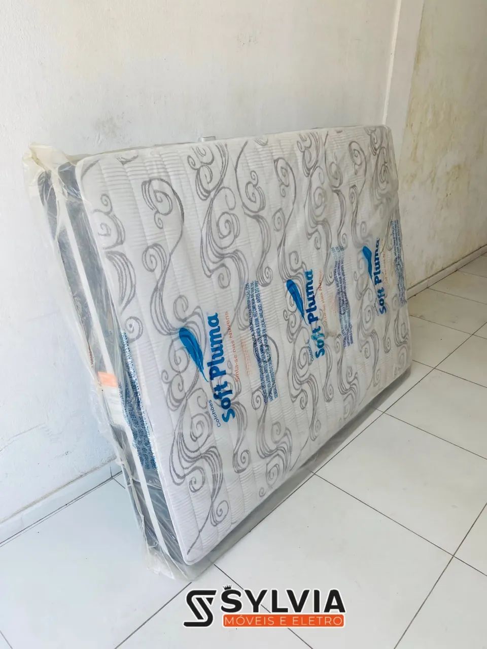 COLCHÃO DE CASAL COM MOLAS ENSACADAS 