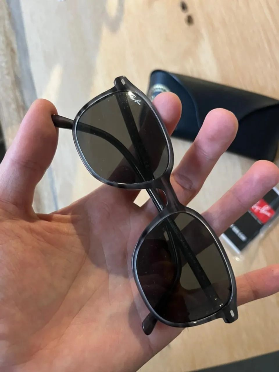 Oculos de Sol Rayban Leonard - Foto 2