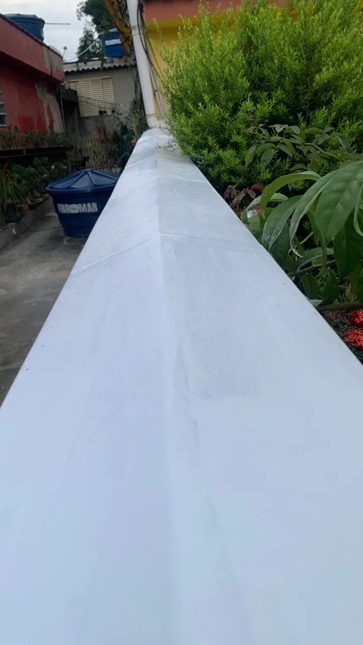 Pingadeira de muro 