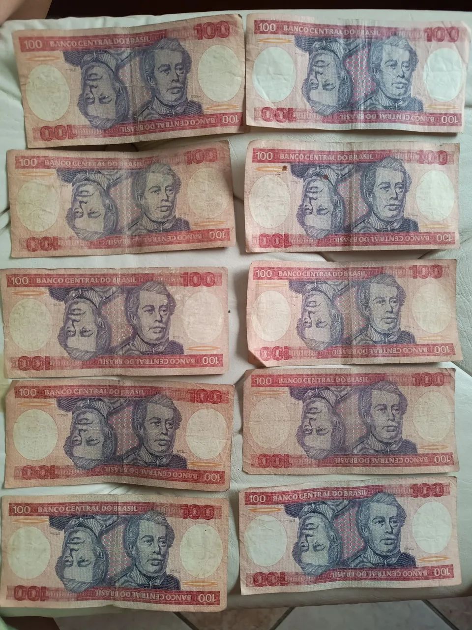 10 notas de 100 cruzeiros