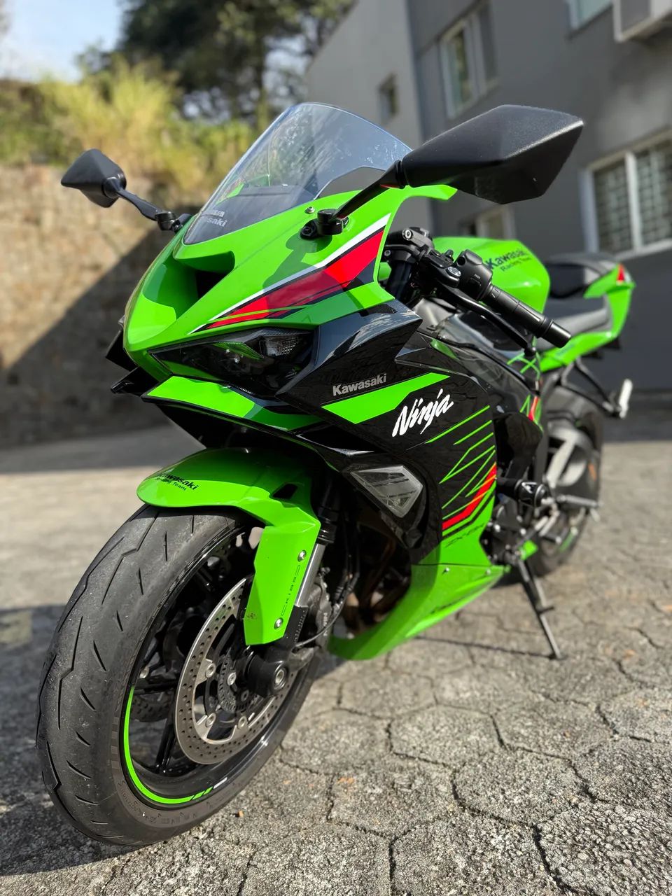 KAWASAKI ZX6R 2025 - Foto 4