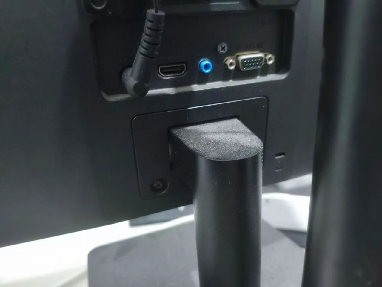 Monitor LG 19.5 75Hz HDMI com suporte - Foto 3