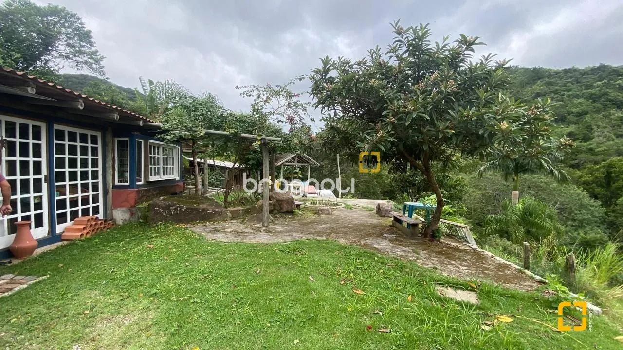 Brognoli Vende - Sitio com 3 Hectares na na Vargem Grande