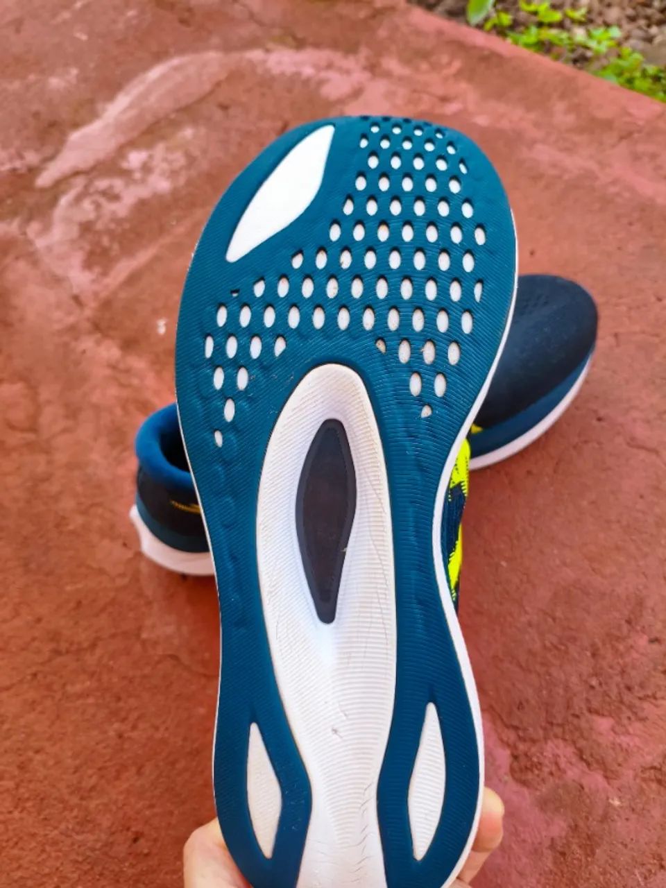 Tênis  COM PLACA DE CARBONO ASICS Magic Speed 4  - Foto 2