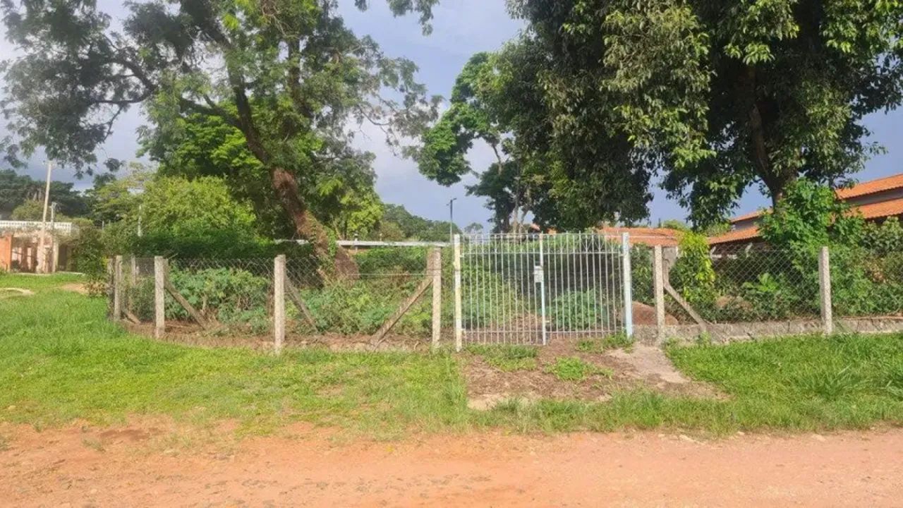 Lote para chácara a apenas uma quadra da represa. - Foto 2