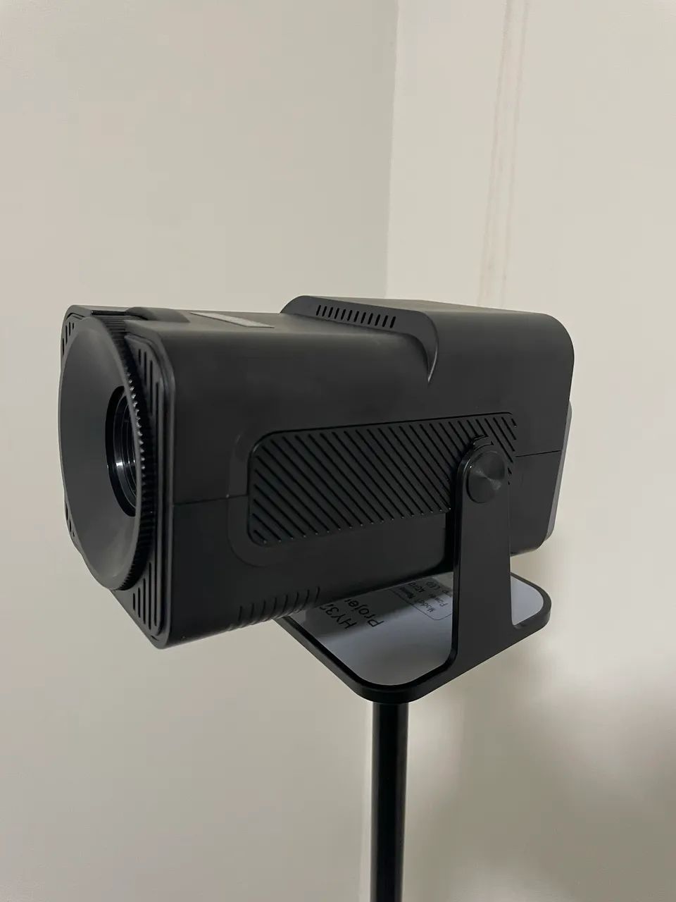 Projetor Smart HY 320 full HD 