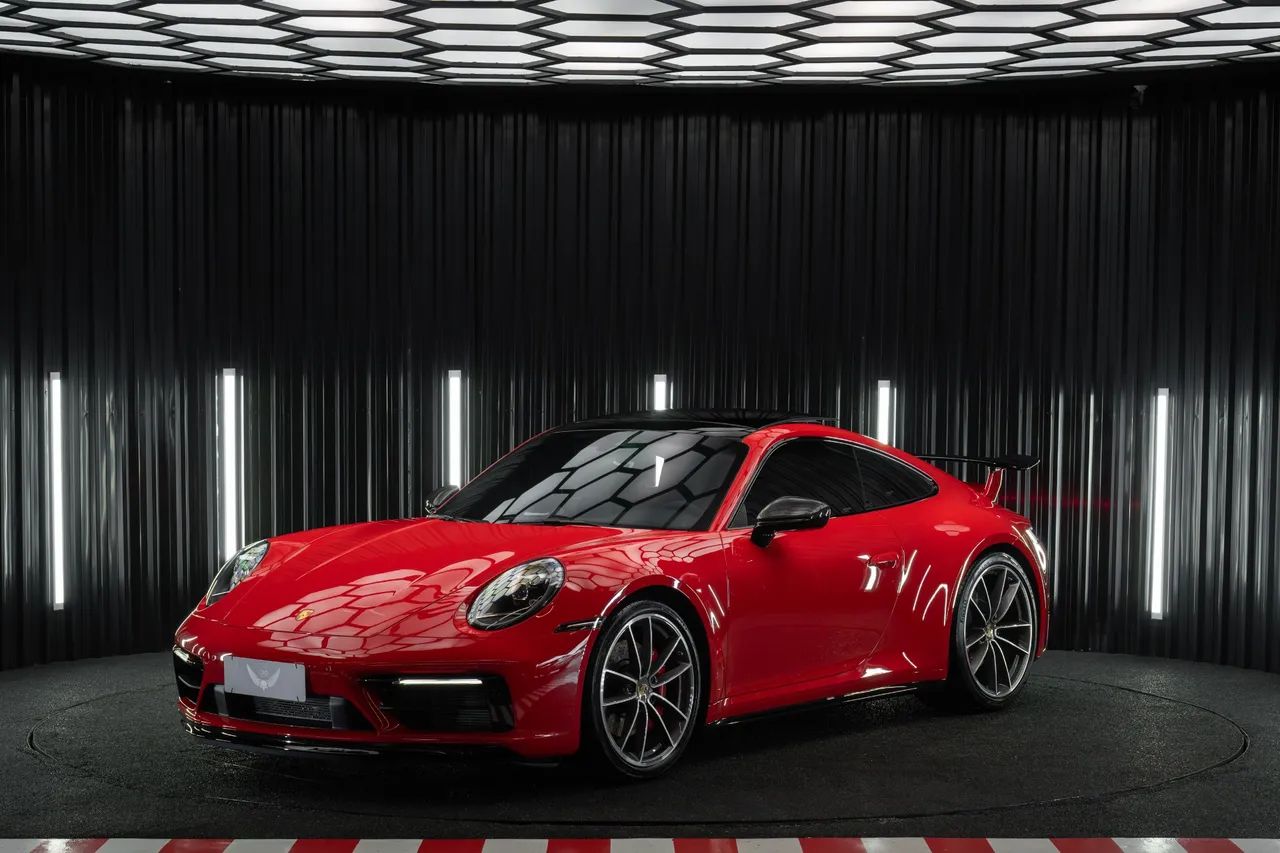 Porsche 911 2024