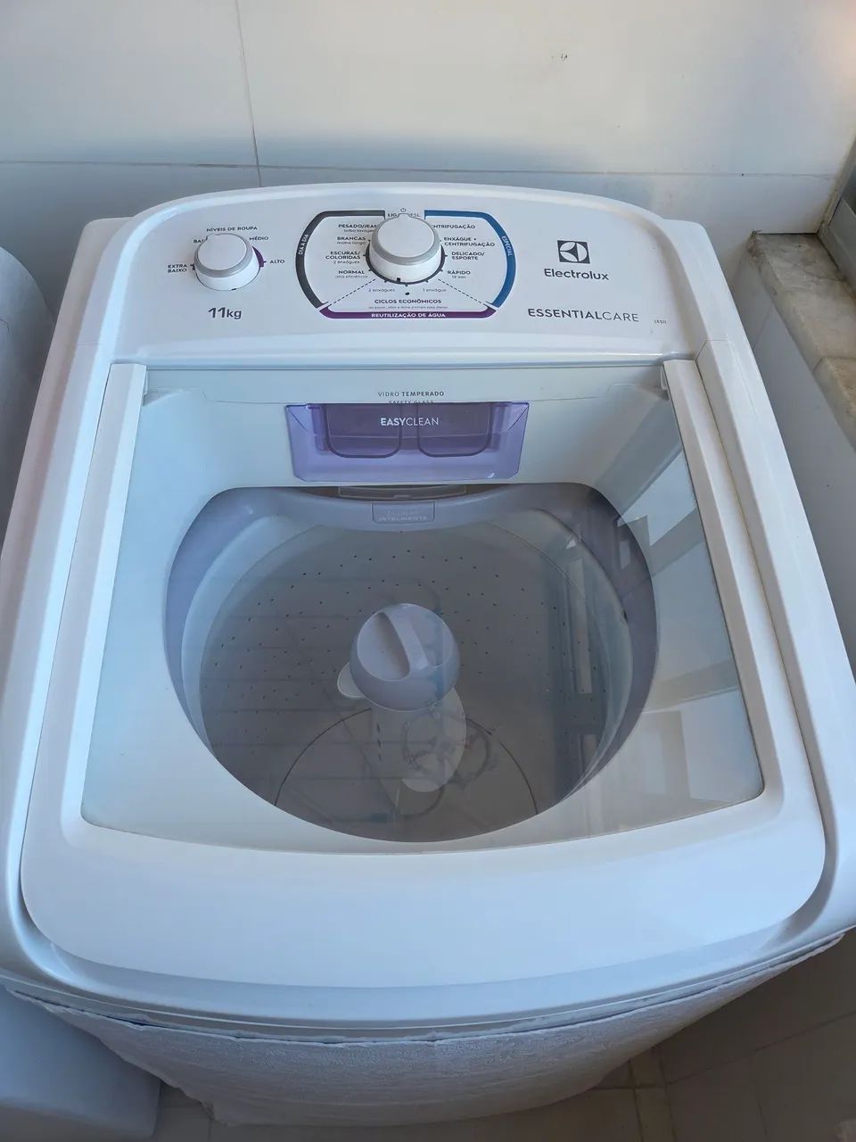 Maquina de lavar 220v em perfeito estado.