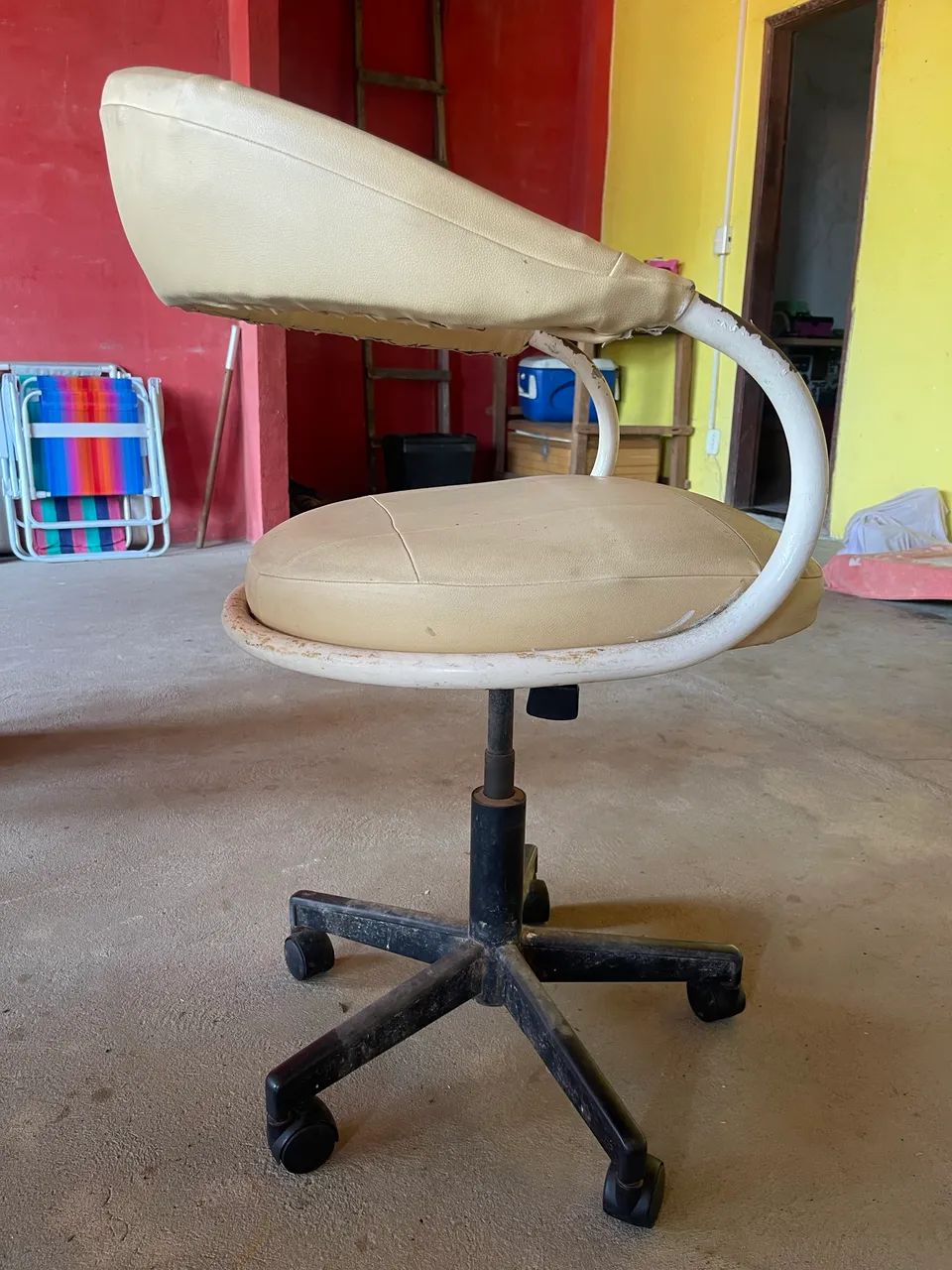 Cadeira giratória para salão  - Foto 4