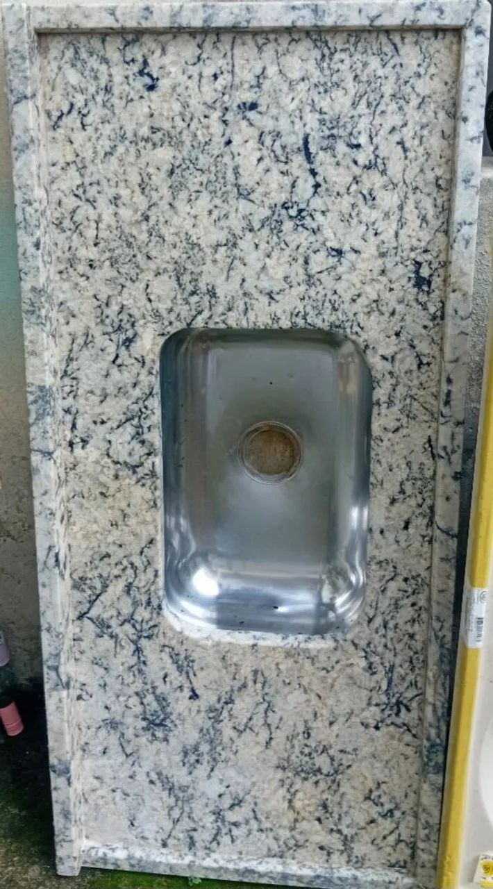 Pia de granito natural polido 120x60.Inclui Cuba de aço inox