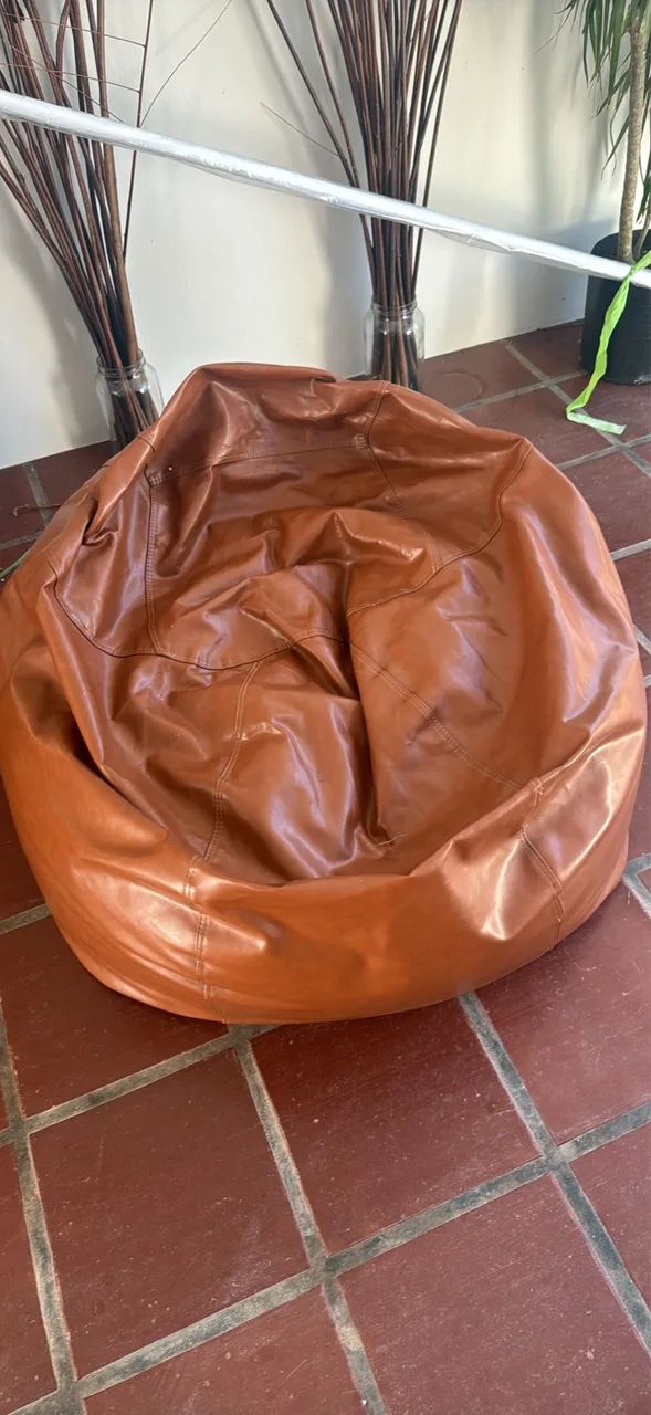 Large brown puff 419420978367047680