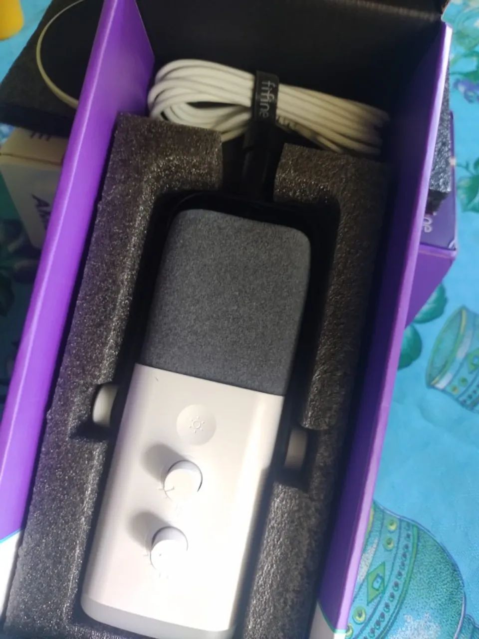 MICROFONE GAMER RGB FIFINE BRANCO - Foto 2