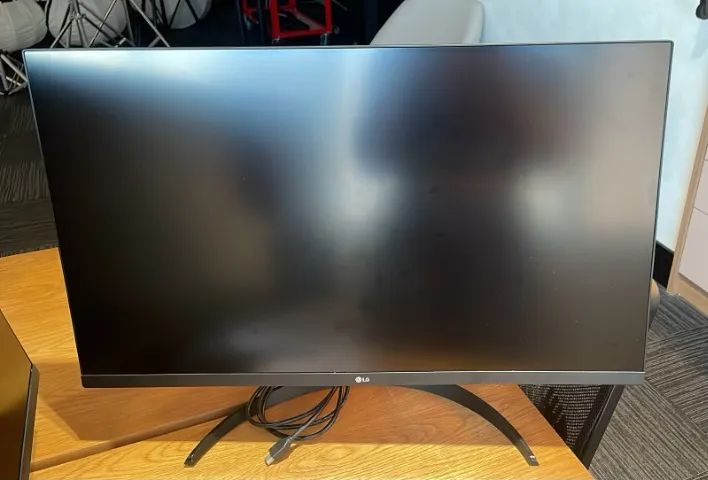 Monitor LG UHD 32" 4K VA - 32UR500-B