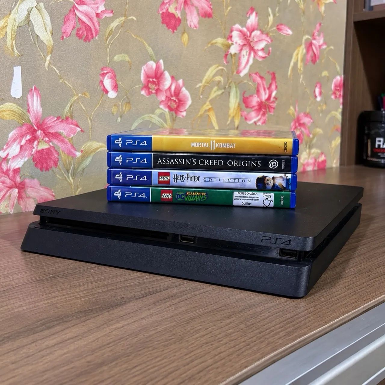 PS4 Slim 1TB  Excelente Estado - Foto 3