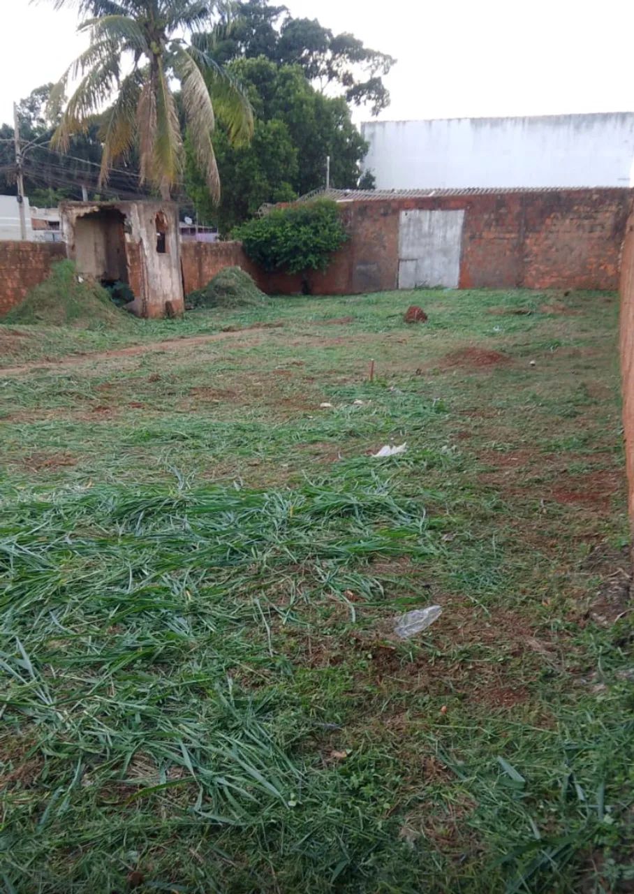 Terreno Comercial Plano com Poço, murado e com calçada  - Foto 4