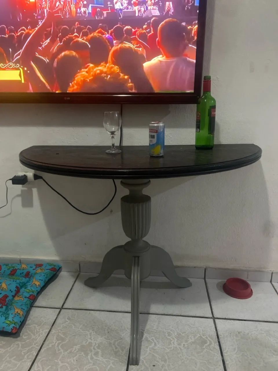 Mesa de canto colonial 