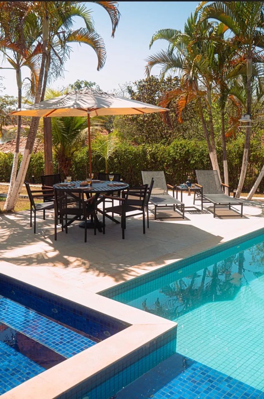 Móveis para piscina área externa 