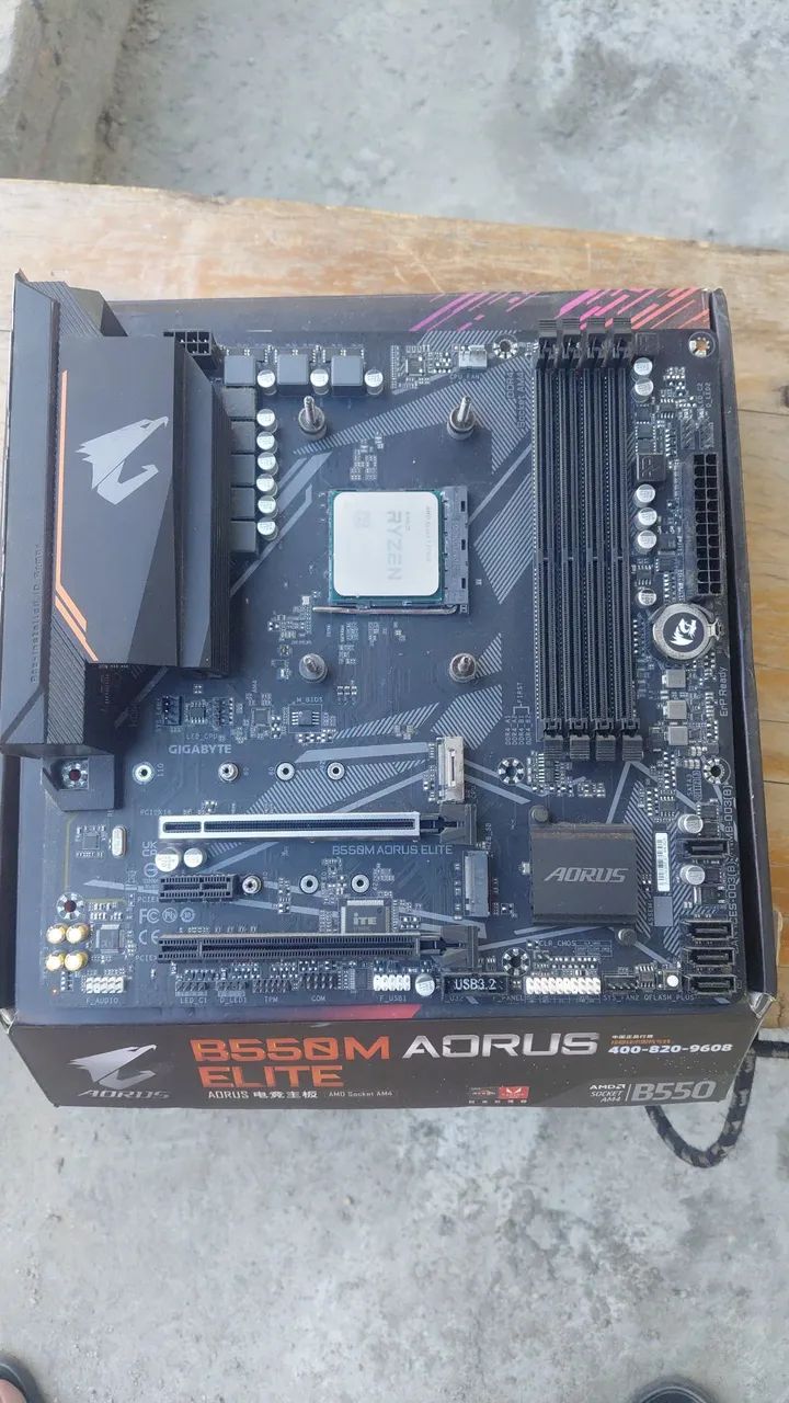 Motherboard Gigabyte B550M Aorus Elite (Socket AM4, DDR4) + Caixa Original