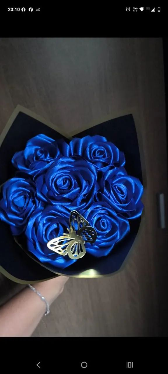 Buquê de cetim 7 rosas - Foto 3