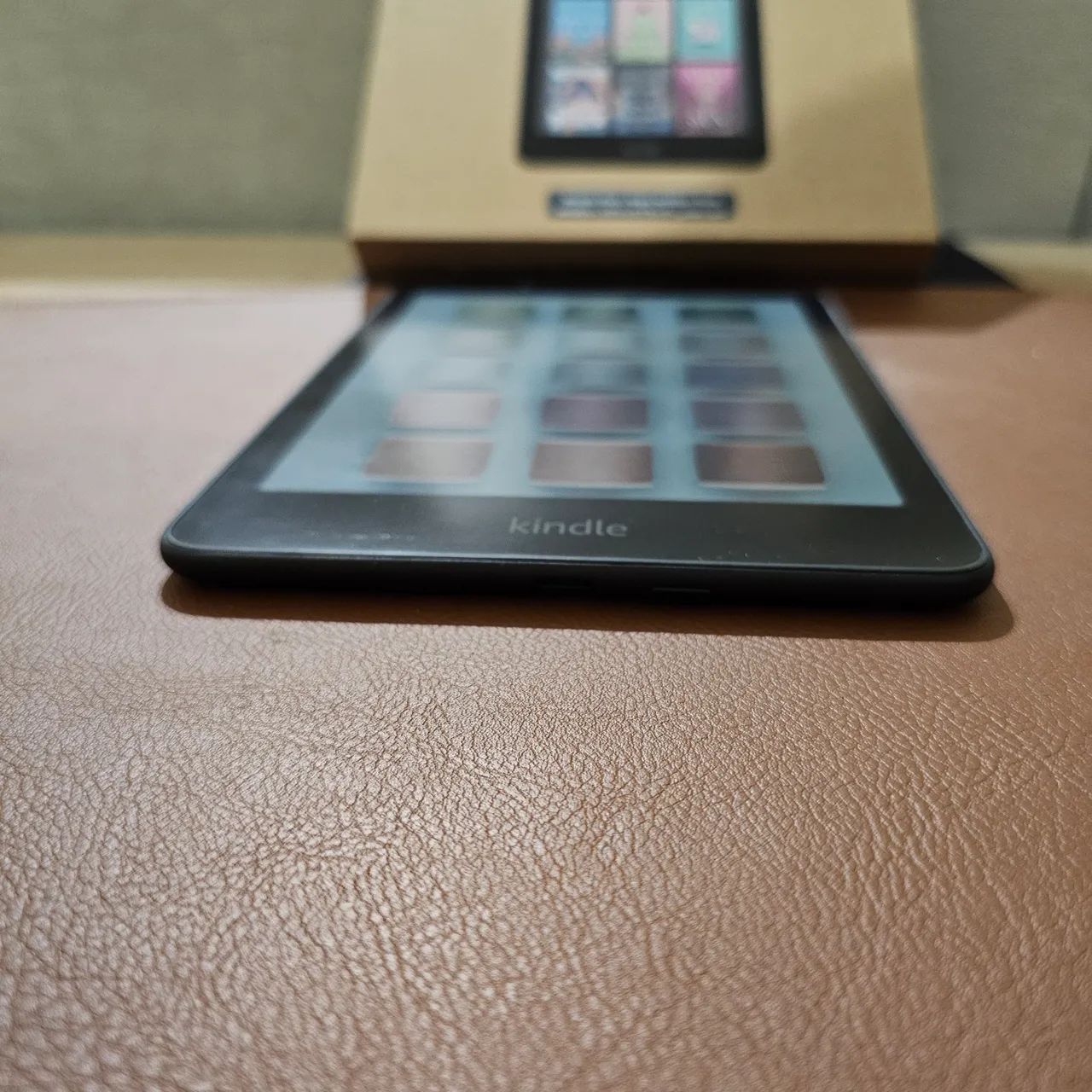 Kindle Colorsoft Signature 32gb com defeito - inclui caixa e
