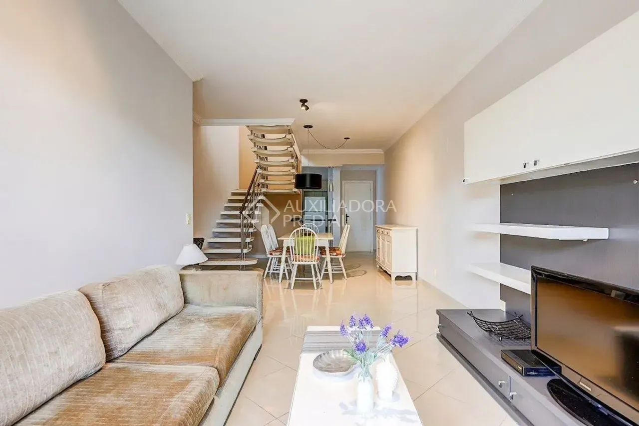 Imóvel para aluguel tem 250 metros quadrados com 4 quartos - Foto 3