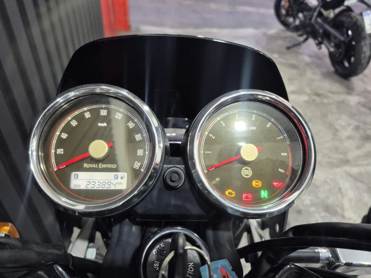 Royal Enfield Interceptor 660 cc  - Foto 5
