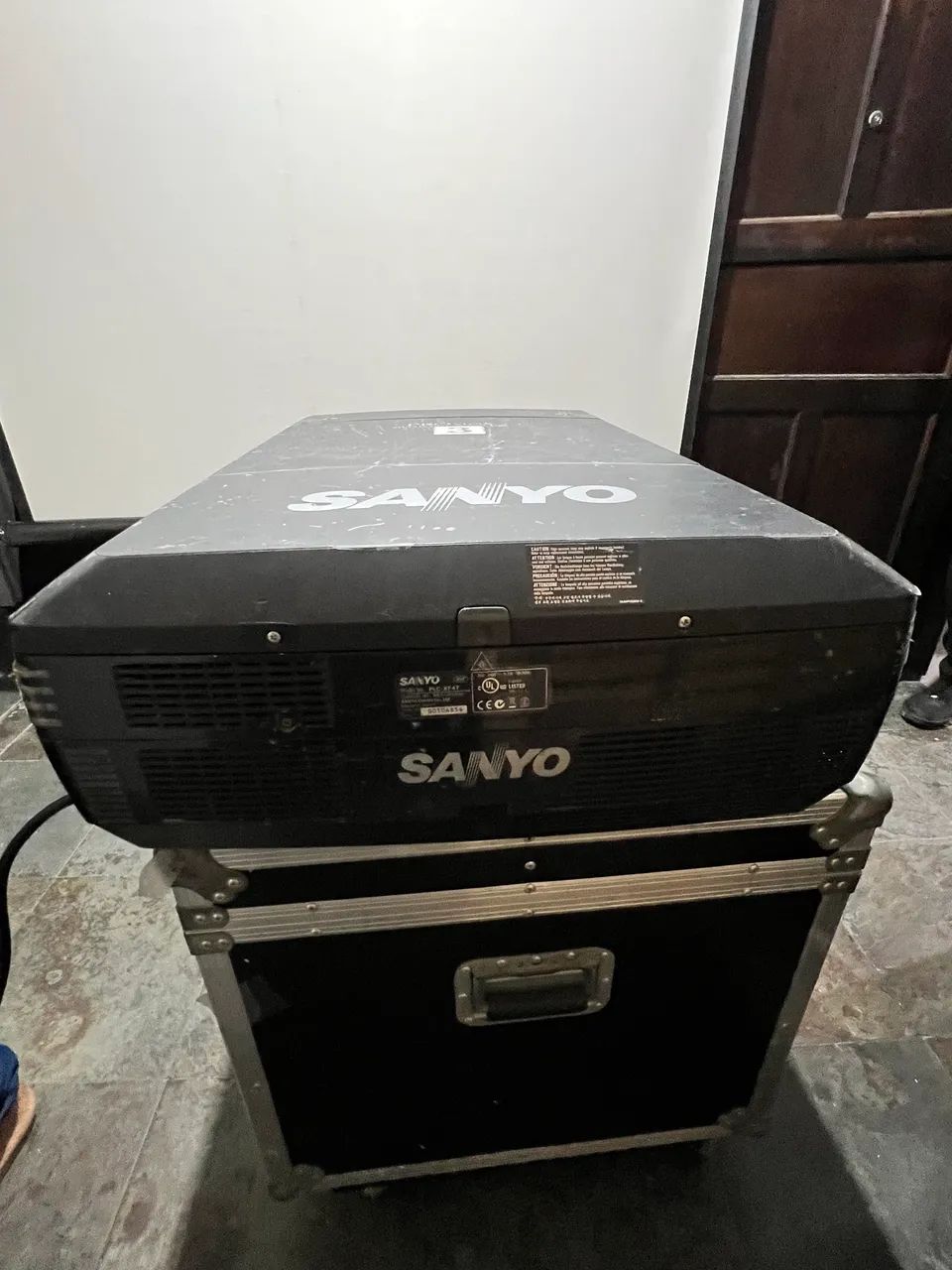 Projetor Sanyo Plc-xf47 - 15000 Lumens - Lente Standard - Foto 5