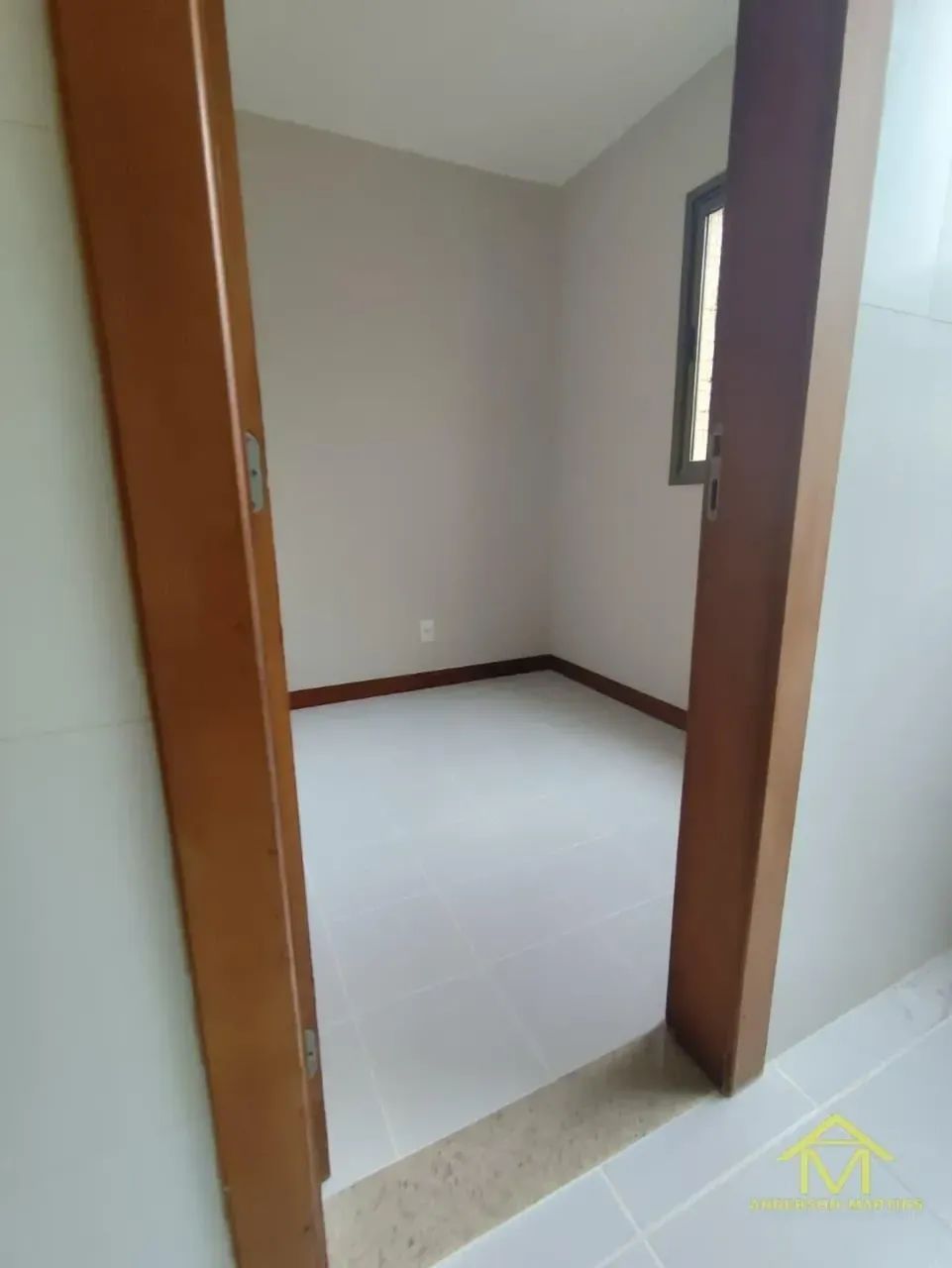 Amplo Apartamento em Itapuã: 4 Suítes com 320 m² - Foto 4