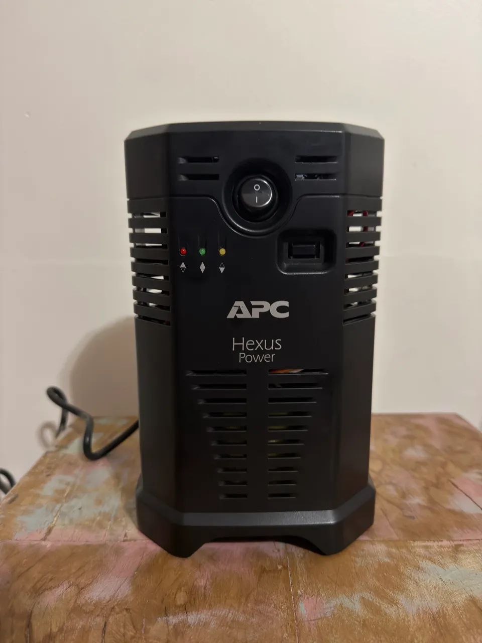 Estabilizador - APC HEXUS 500 Va 
