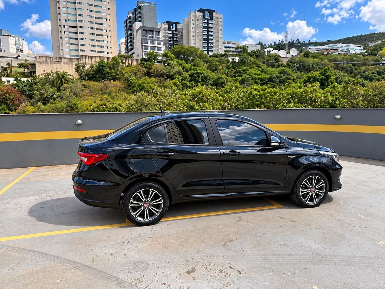 Fiat Cronos Precision 1.8 16V Flex Mec. 2019 - Foto 5