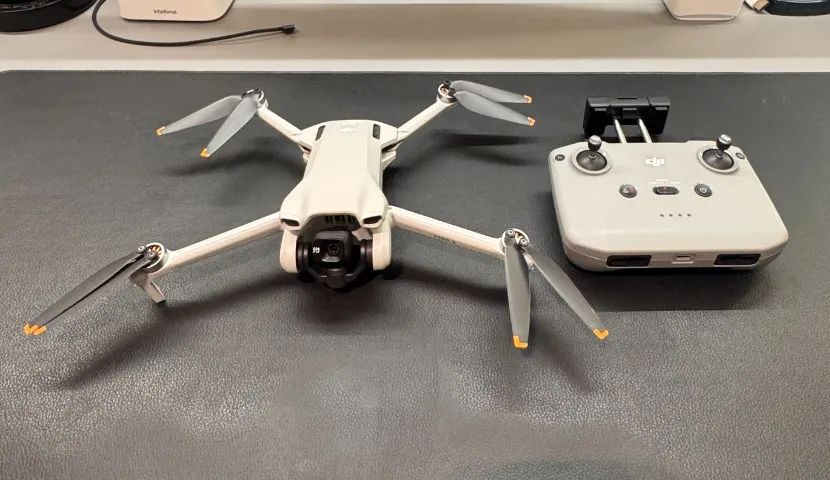 Drone DJI Mini 3 com controle RC-N1 (sem tela)